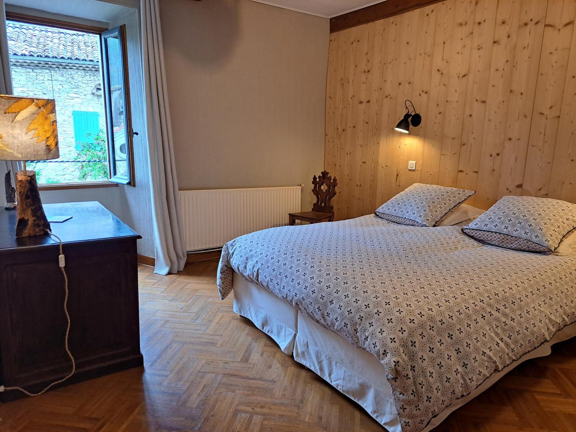 Bed and Breakfast Le Sareymond Menee Экстерьер фото