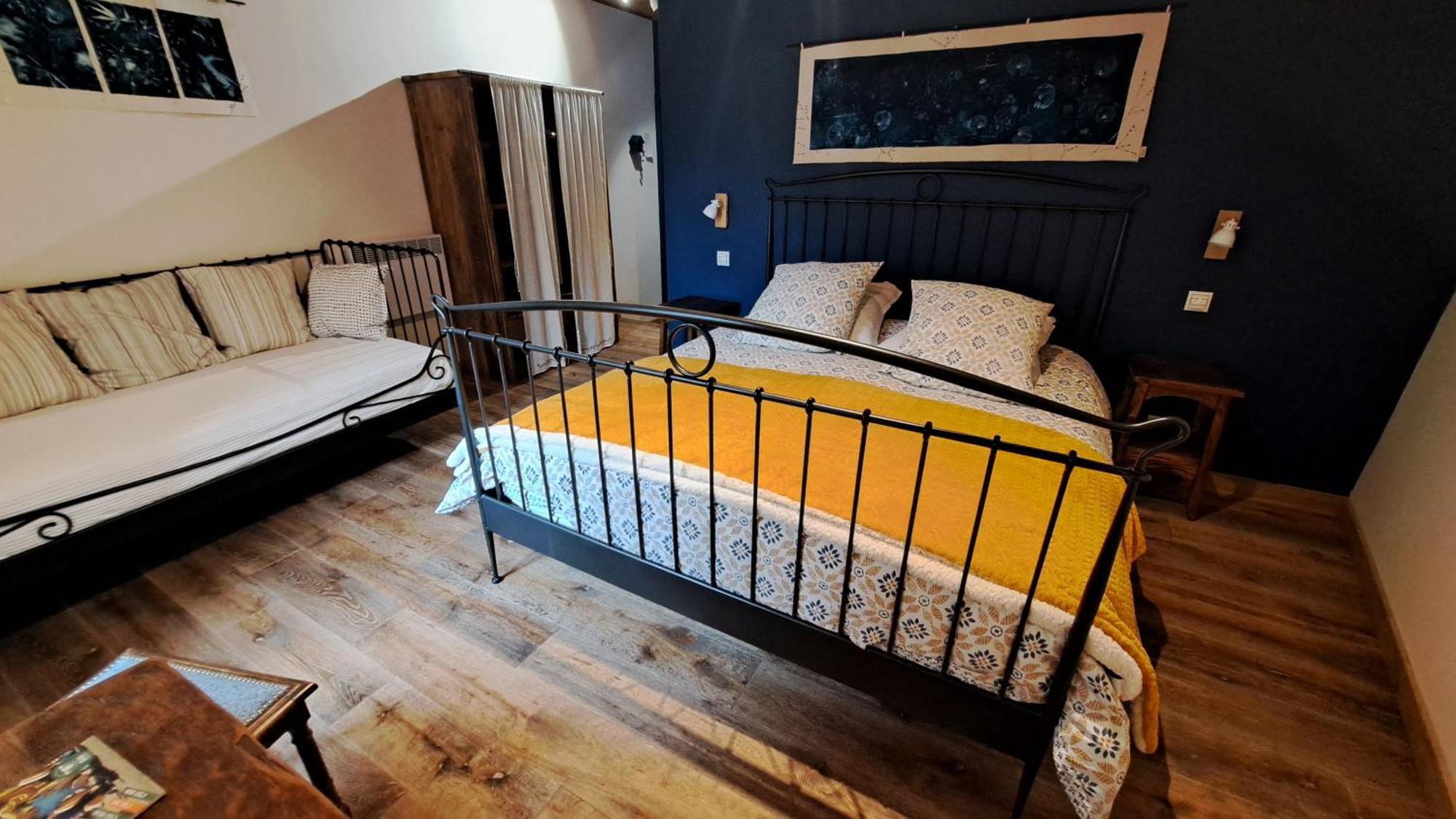 Bed and Breakfast Le Sareymond Menee Экстерьер фото
